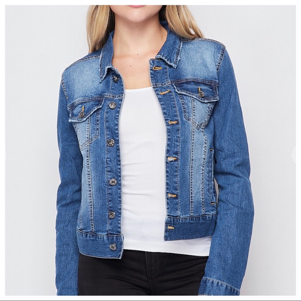 Retro Chic fabulous Jean Jacket - Picture 4 of 7
